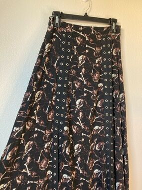 Bird Skull & Rose Print Hot Topic Cosmic Aura Grommet Maxi Skirt whimsigoth sz M